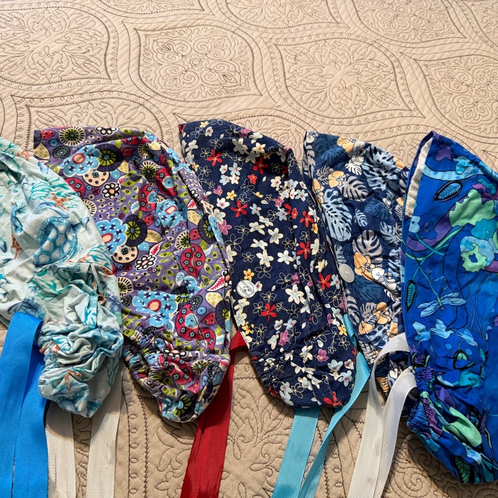 Scrub caps